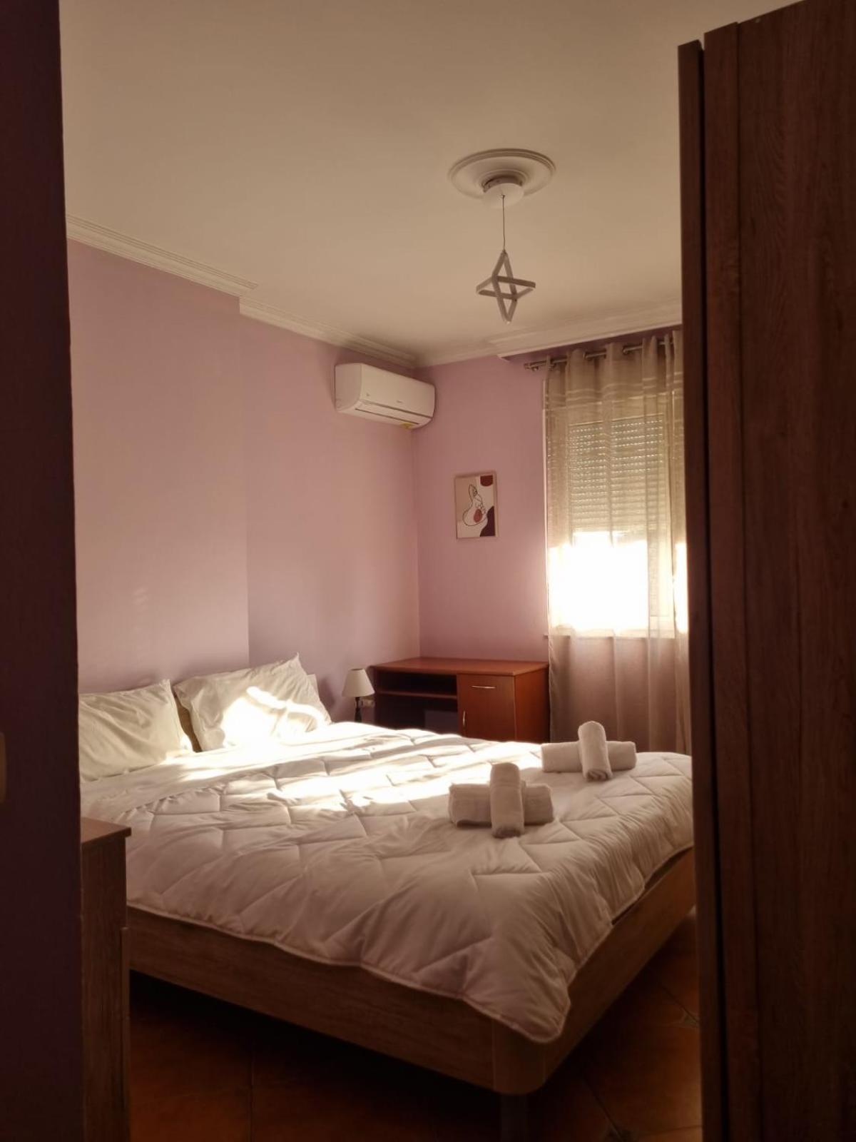 Sandra'S Apartment In Tirana Center Eksteriør bilde